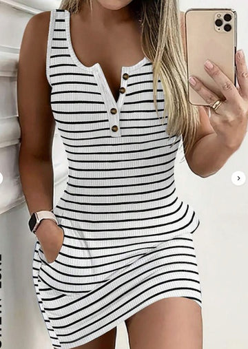 Women Casual Round Neck Keyhole Button Pockets Striped Fitted Knit Tank Dress